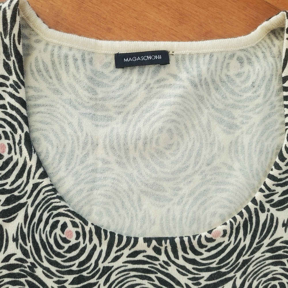 Silk/ Cashmere Black and Cream Floral Tank Top - Picture 3 of 5